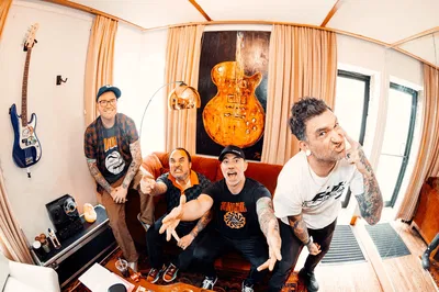 New Found Glory: Pop-Punk Legends Light Up London!