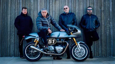 The Stranglers: Punk Rock Pioneers Light Up Bristol Beacon!