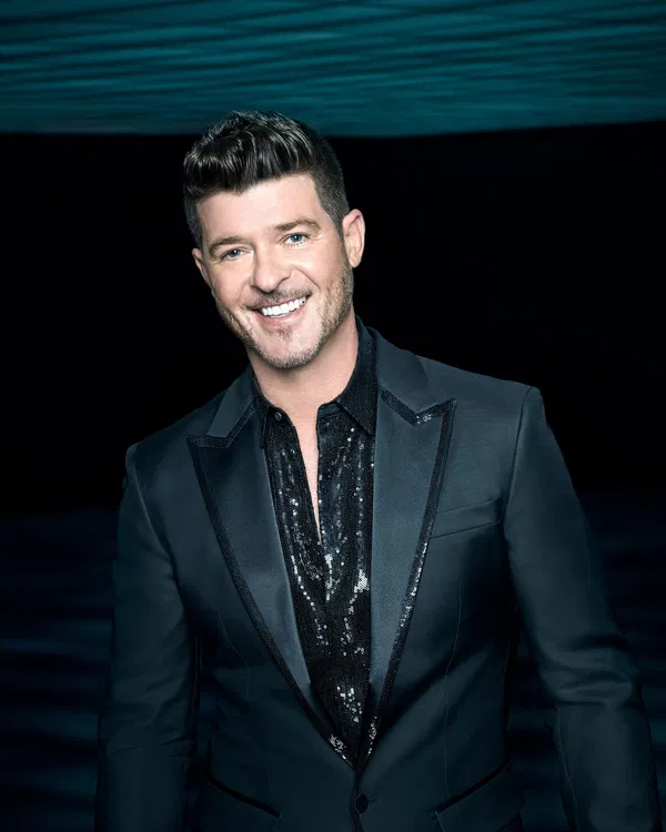 Robin Thicke 88 Keys Live at Wild Horse Pass