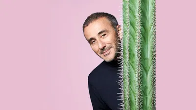 Elie Semoun: Hilarious Stand-Up Sensation Live in Caluire Et Cuire!
