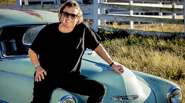 Don McLean: Saban Theatre's Acoustic Night!