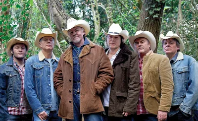 Los Pacaminos Feat. Paul Young: A Night of Tex-Mex Fiesta in Edinburgh!
