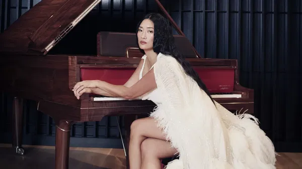 Chloe Flower Rotterdam: Classical Piano Show