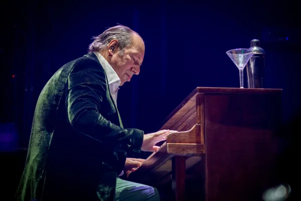 Hans Zimmer Live at AUDITORIUM DE MEGACITE