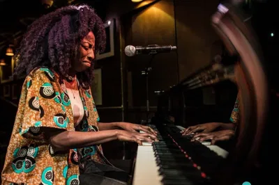 Roella Oloro Trio: Live Jazz in Cambridge