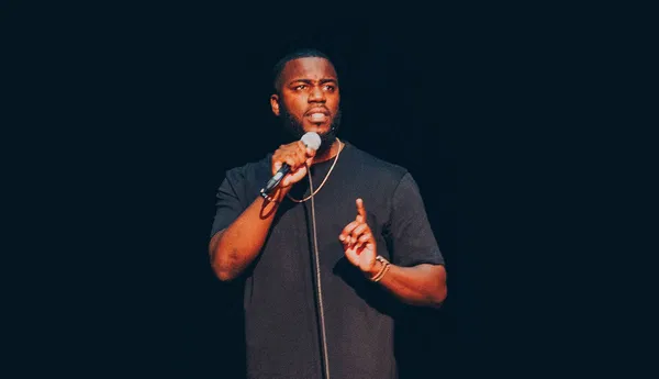 Mo Gilligan Live Comedy Show at APOLLO LIVE CLUB