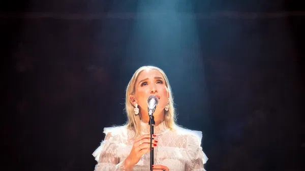 Christel Alsos Live in Bergen at Håkonshallen