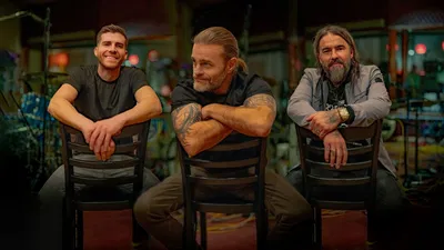 La Chicane: Electrifying Québécois Rock Comes to Théâtre Manuvie!