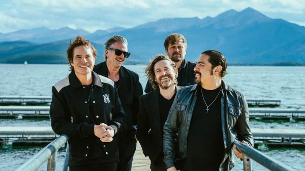 TRAIN: Drops of Jupiter – 25th Anniversary Concert
