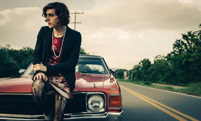 EZRA FURMAN Electrifies Montréal: A Night of Indie Rock Brilliance!