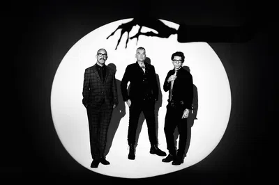 Alkaline Trio Rocks Allentown's Archer Hall!