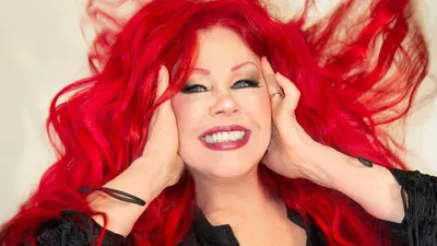 Kate Pierson Rocks Salisbury's Blue Ocean!
