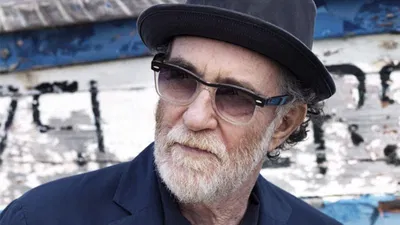 Francesco De Gregori: A Night of Italian Folk Majesty in Brescia
