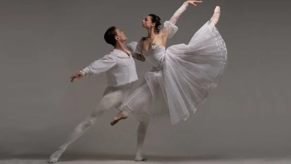 Romeo and Juliet Tickets at Alley Theatre