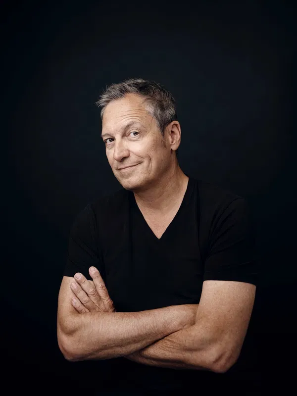 Dieter Nuhr Live at Weser-Ems-Hallen (Kl. EWE Arena)