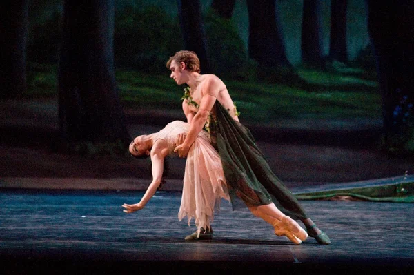 Book Tickets: A Midsummer Night's Dream Live at Uihlein Hall