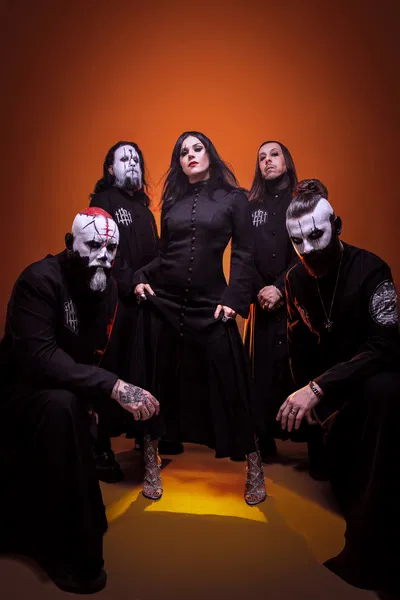 Lacuna Coil Electrifies Southampton: A Night of Italian Metal Mastery!