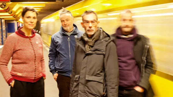 Stereolab Electrifies Electric Brixton: A Sonic Exploration!