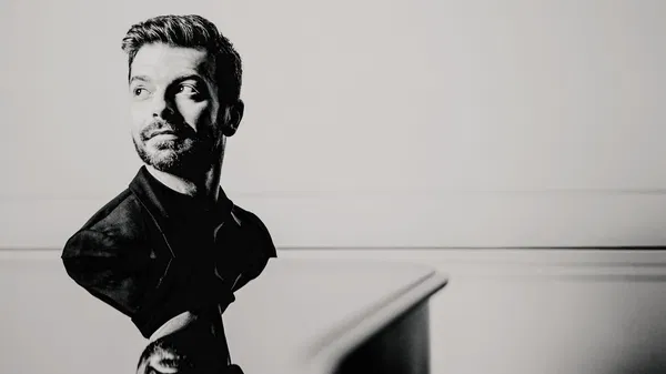 Kadouch Plays Ravel: Cannes Theatre Debussy!