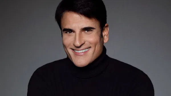 Sal Da Vinci Live at Gran Teatro Morato