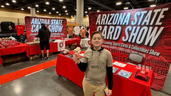 Arizona State Card Show at Chase Field in Phoenix