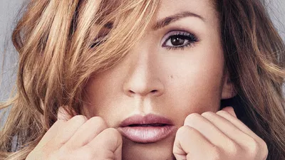Vitaa Rocks Le Dôme: A Night of French Pop Excellence in Marseille!