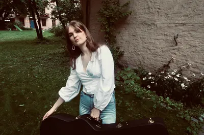 Nora Legrand's 'Paper Sky' Unveiled: An Evening of Melodic Brilliance in Bergen