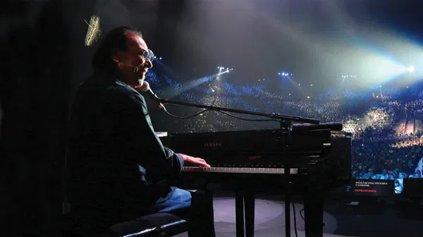 Antonello Venditti Live at Palazzo dello Sport Roma