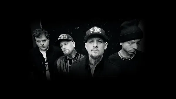 Good Charlotte Rocks Bendigo Racecourse!