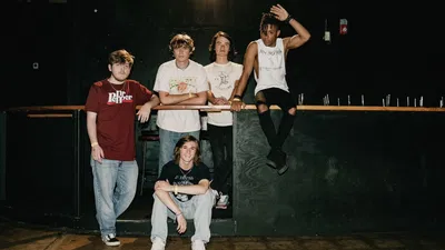 The Runarounds: Rock Out NYC's Mercury Lounge!