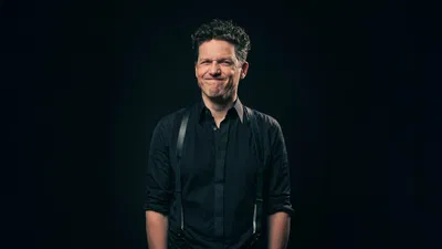 Michael Van Peel: Comedy Farce in Ghent!