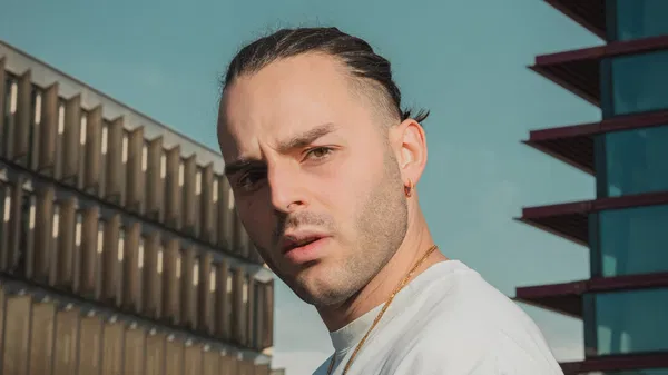 Ernia Live: Roma Hip-Hop Showdown!