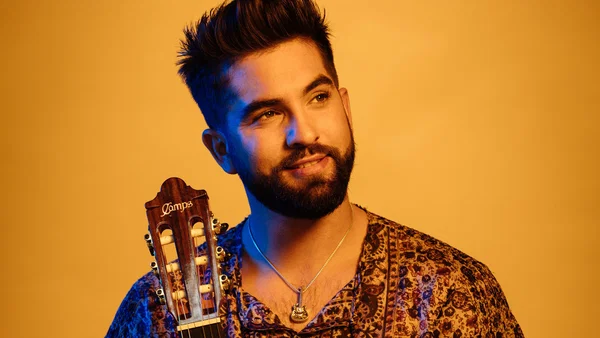 KENDJI GIRAC: Electrifying Lille - A Night of Gypsy Pop Magic!