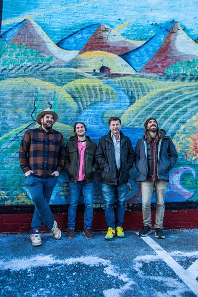 Neighbor Rocks Charlottesville: Southern Cafe Show!