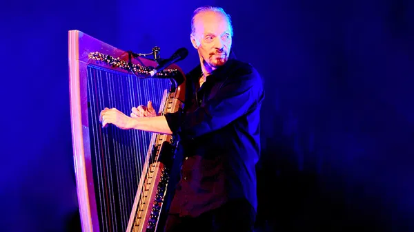 Alan Stivell at L'Olympia: A Celtic Harp Experience