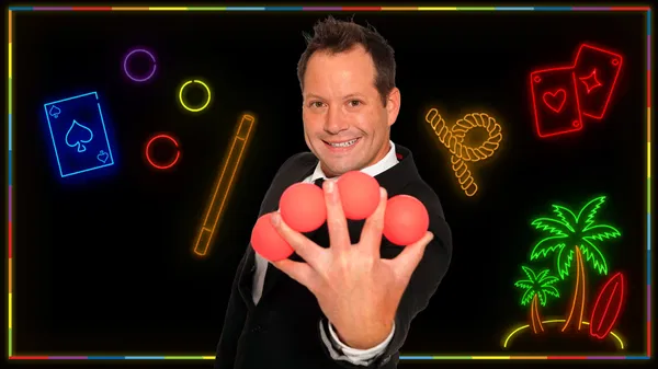 Vegas Comedy Magic: Farrell Dillon at Magicians Room
