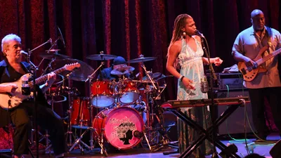 Mica's Groove Train R&B Show in Portsmouth