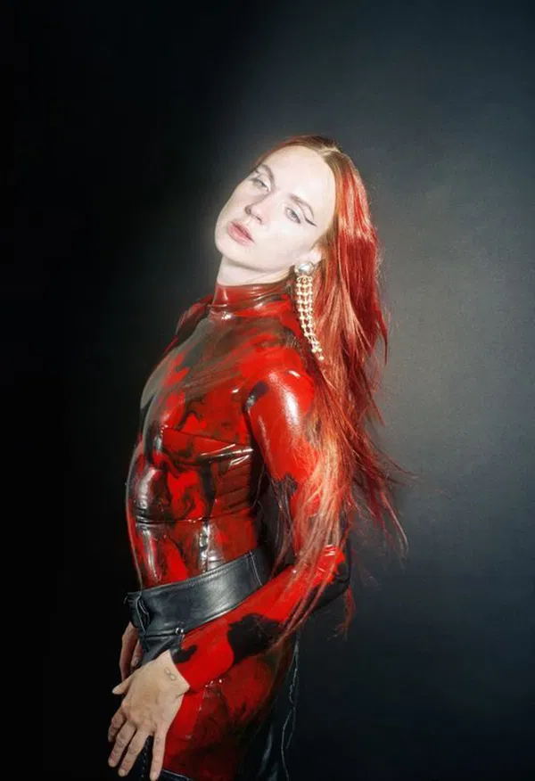 MØ Live: Stockholm Indie Pop Experience