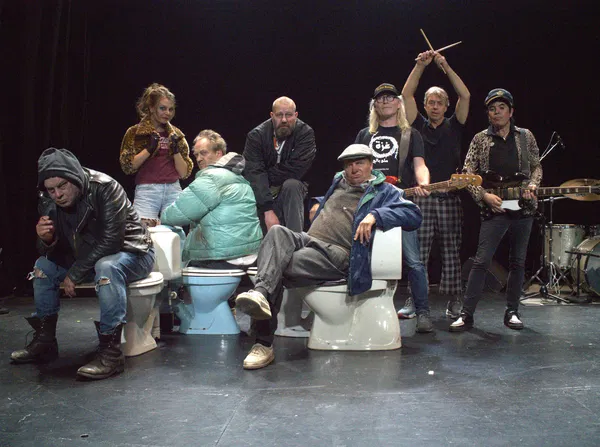 Lillehammer Theatre: See Verdiløse Menn Musical!