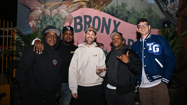 2J3BD Holiday Show at The Bell House!