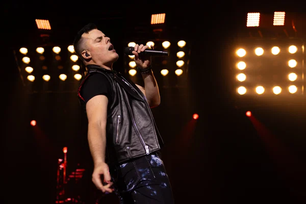 Queen Rocks Vegas: One Vision & Martel!