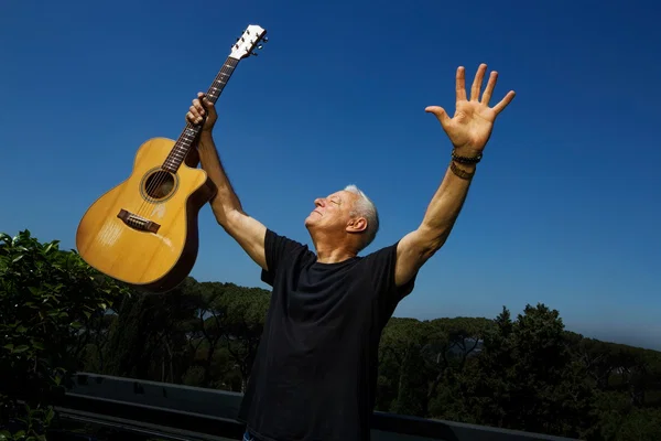 Tommy Emmanuel Live in Charleston Tickets
