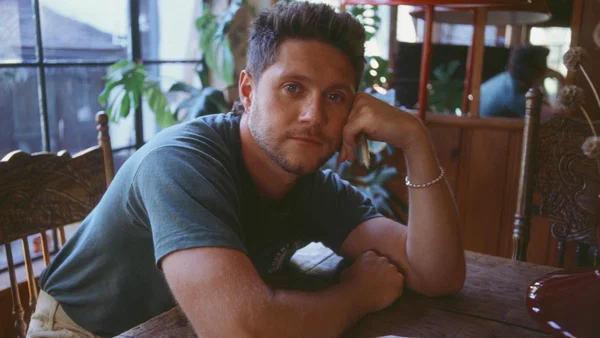 Niall Horan Dinner Party Live Barcelona