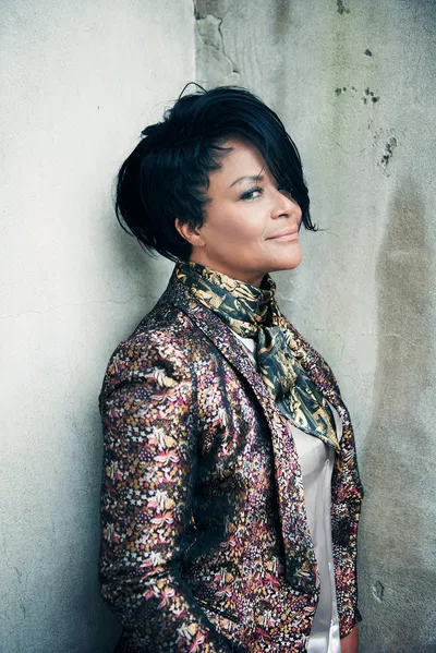 Zuiderpark Live: Experience the Soulful Sounds of Ruth Jacott!