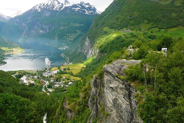 Explore Norway's Majesty: A Personalized 6-Day Journey from Oslo to Bergen
