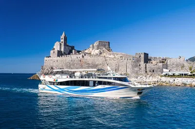 Cinque Terre Boat Tour from La Spezia w/Portovenere Stop