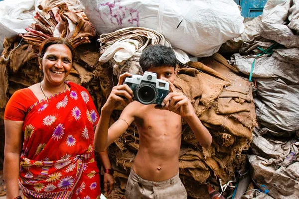 Mumbai's Dharavi Slum Tour: An Ethical & Eye-Opening Adventure