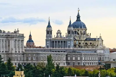 Discover Madrid & Toledo: Royal Palace & Cultural Day Trip