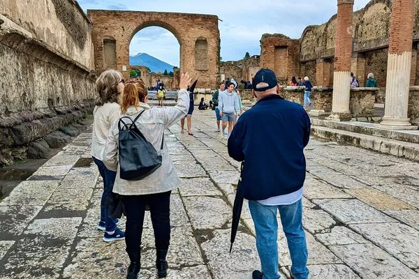 Pompeii Fast Track: Audio Guide Adventure
