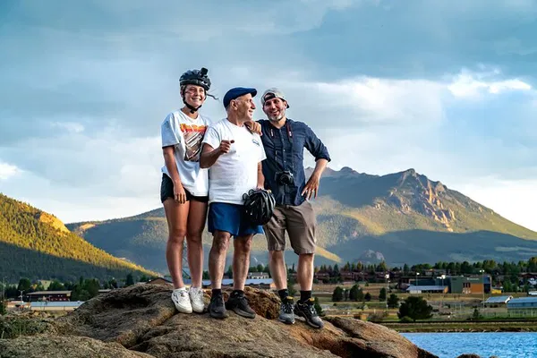 Estes Park E-Bike Adventure: Glide Through Mountain Majesty!